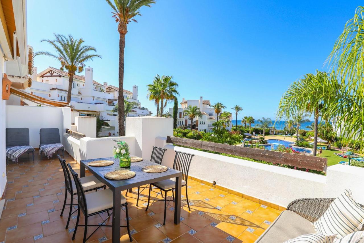 Monteros Palm - Sea & Pool View Apartment Marbella